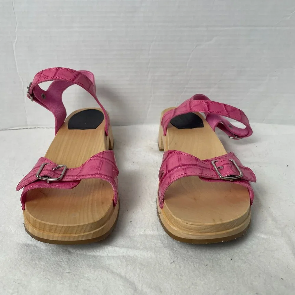 Swedish Hasbeens Embossed Pink Clog Sandal Low Heel Adj Ankle Strap - Picture 4 of 9